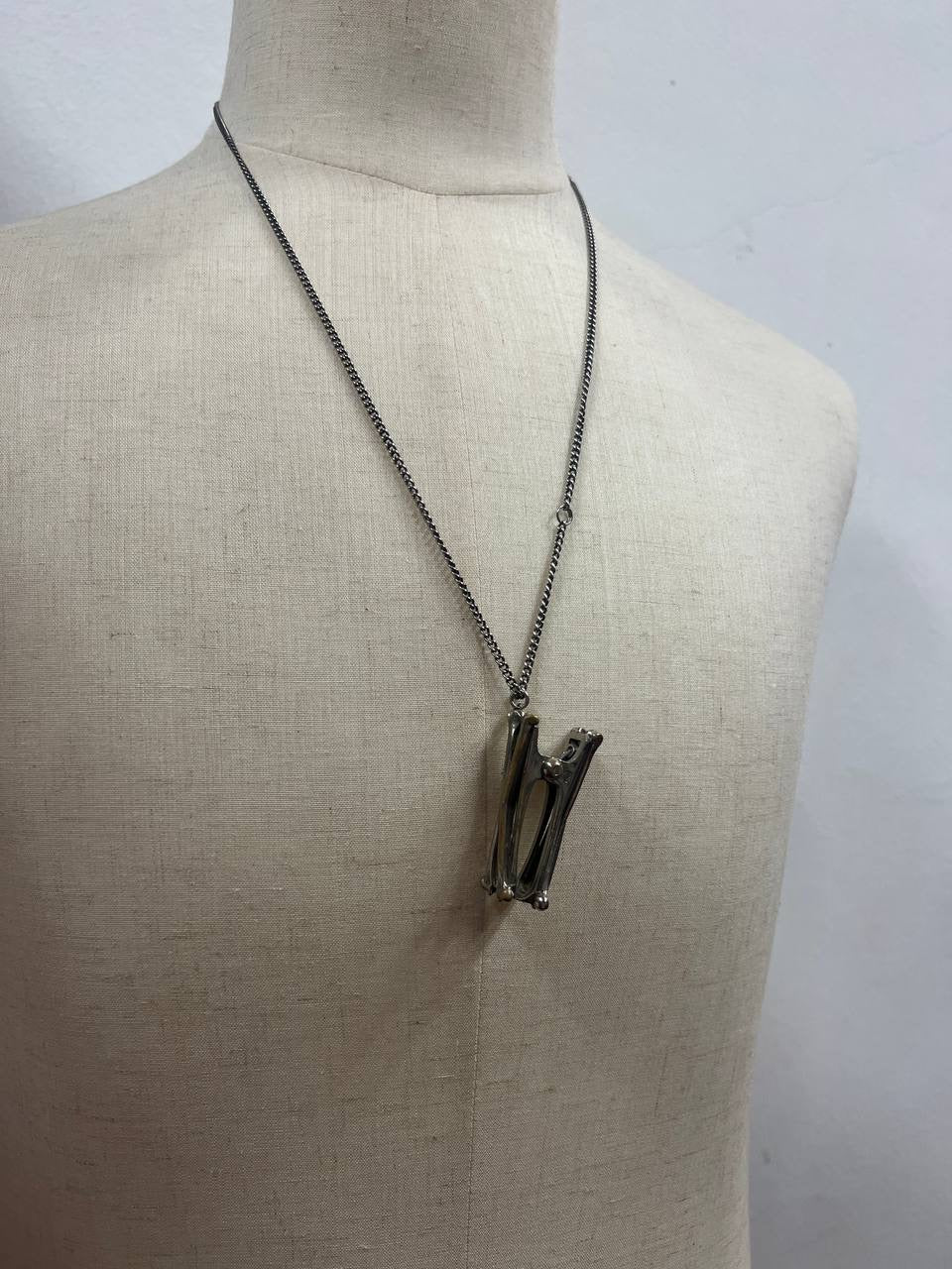 AW18 TAKAHIROMIYASHITA TheSoloist Bone Shaped Clipper Necklace