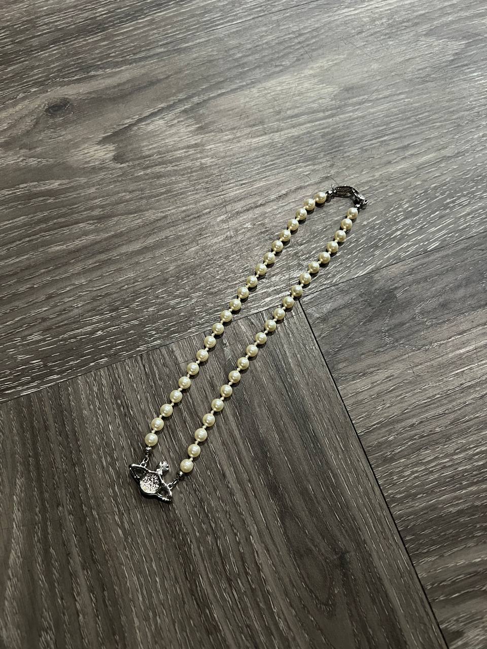 Vivienne Westwood Pearl Bas Relief Choker Necklace