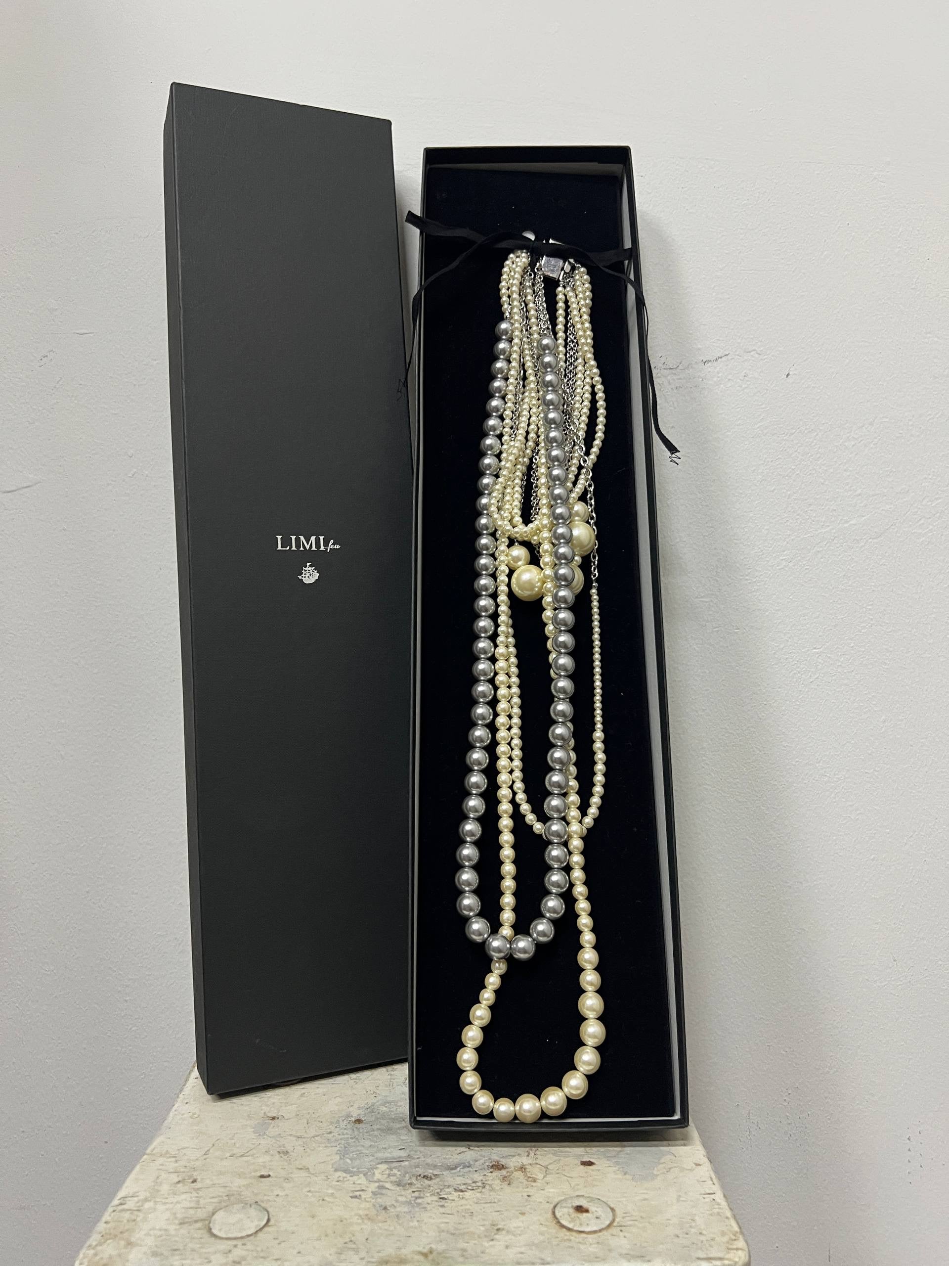Limi Feu 7 in 1 Pearl Necklace Set