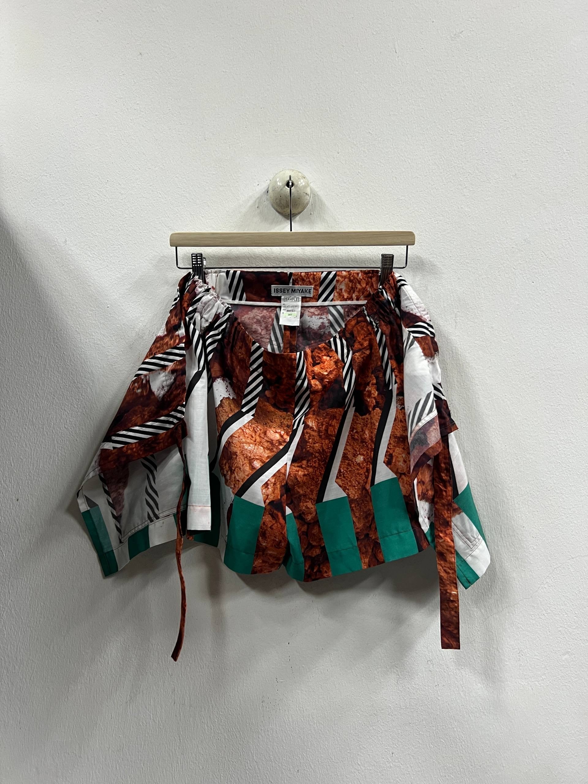 SAMPLE SS18 Issey Miyake Spectrum Wrap Shorts