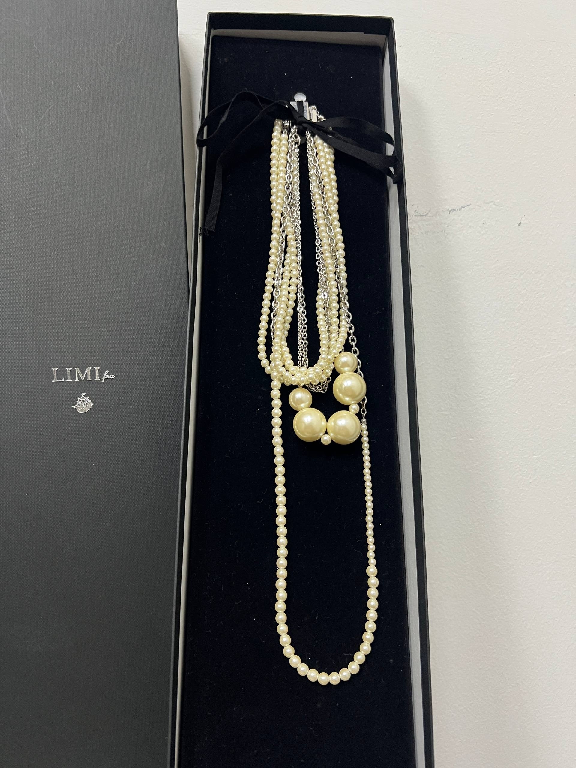 Limi Feu 7 in 1 Pearl Necklace Set