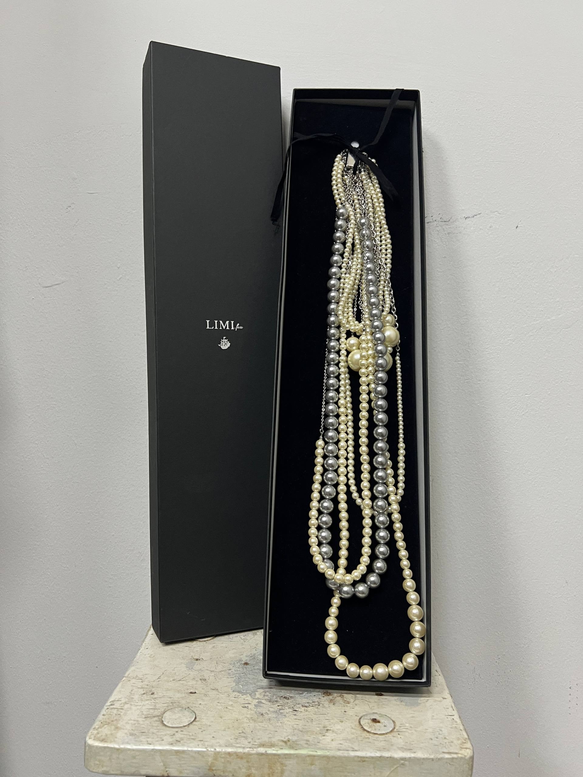 Limi Feu 7 in 1 Pearl Necklace Set