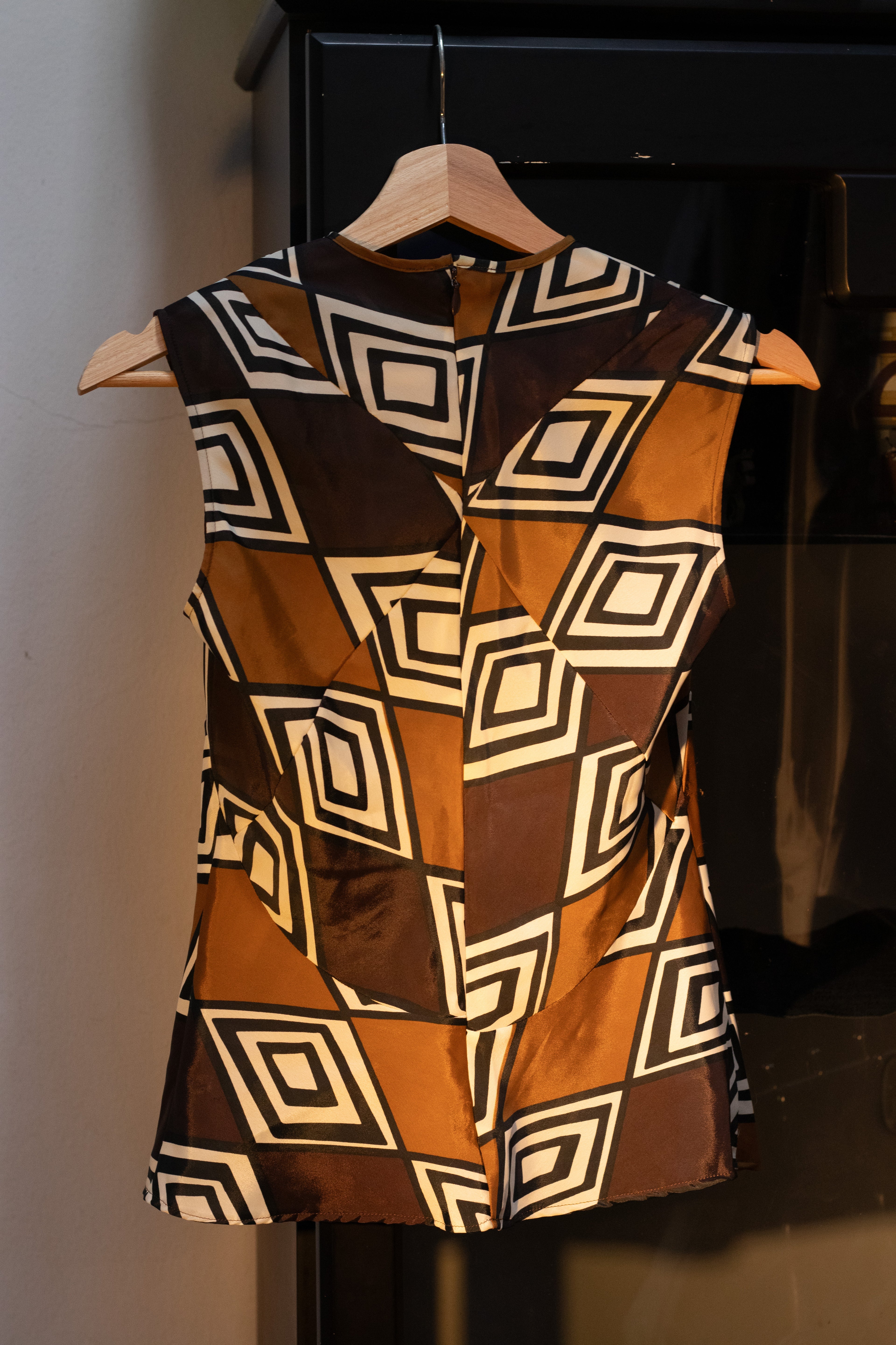 SS04 Junya Watanabe Geometric Print Anatomical Top