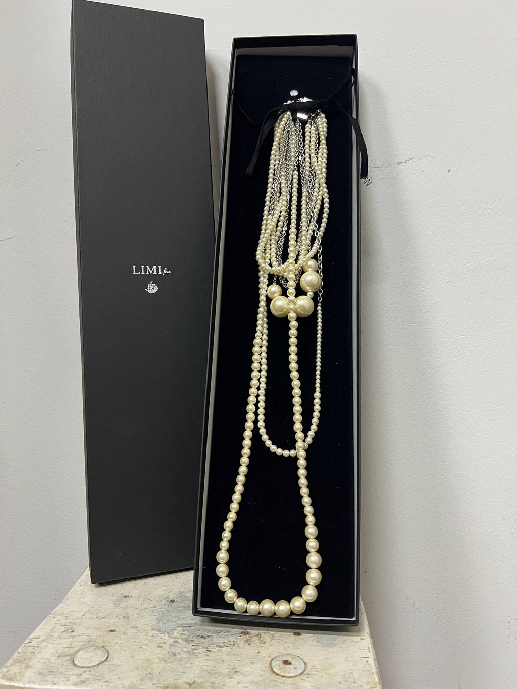 Limi Feu 7 in 1 Pearl Necklace Set