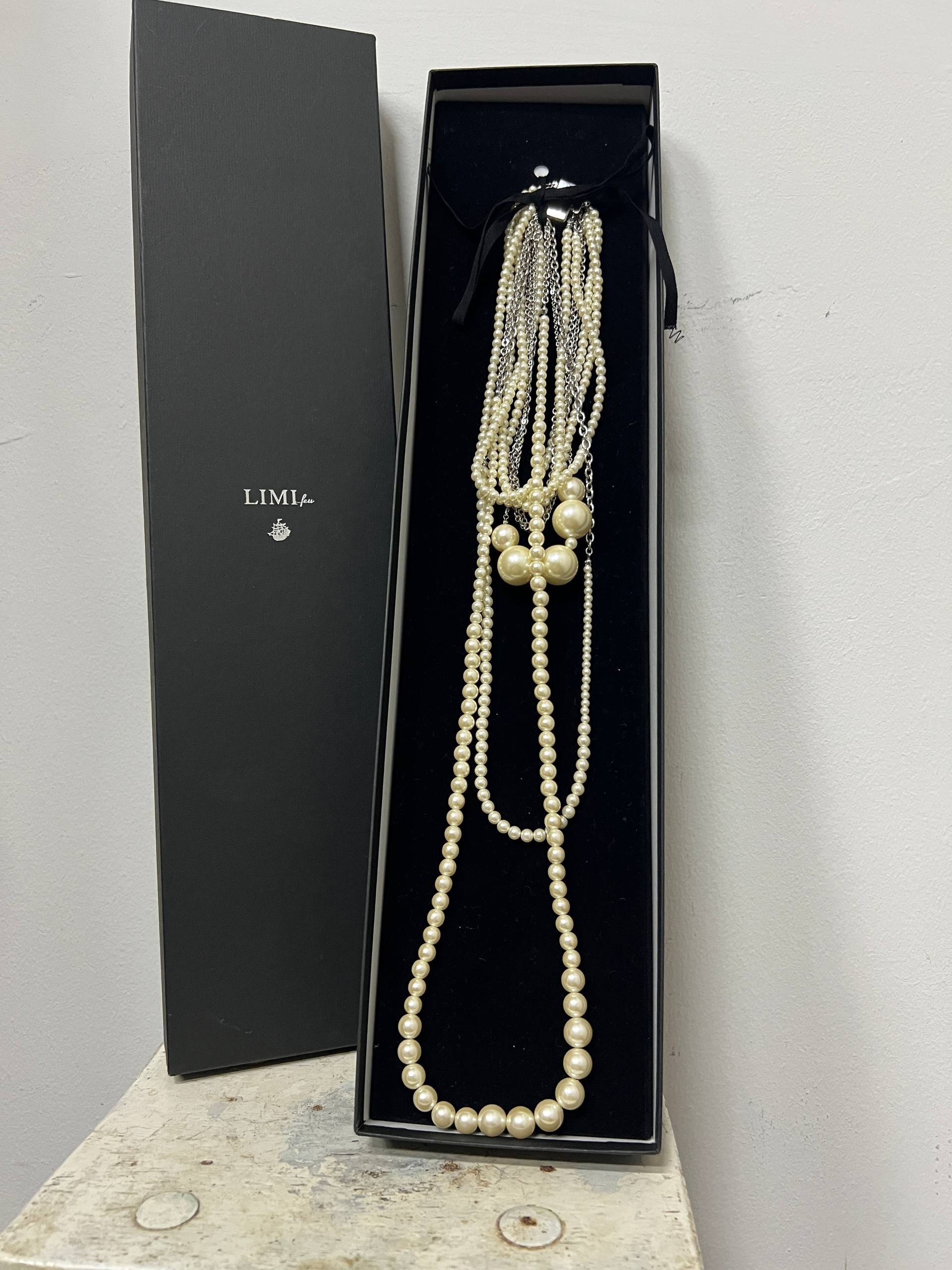 Limi Feu 7 in 1 Pearl Necklace Set