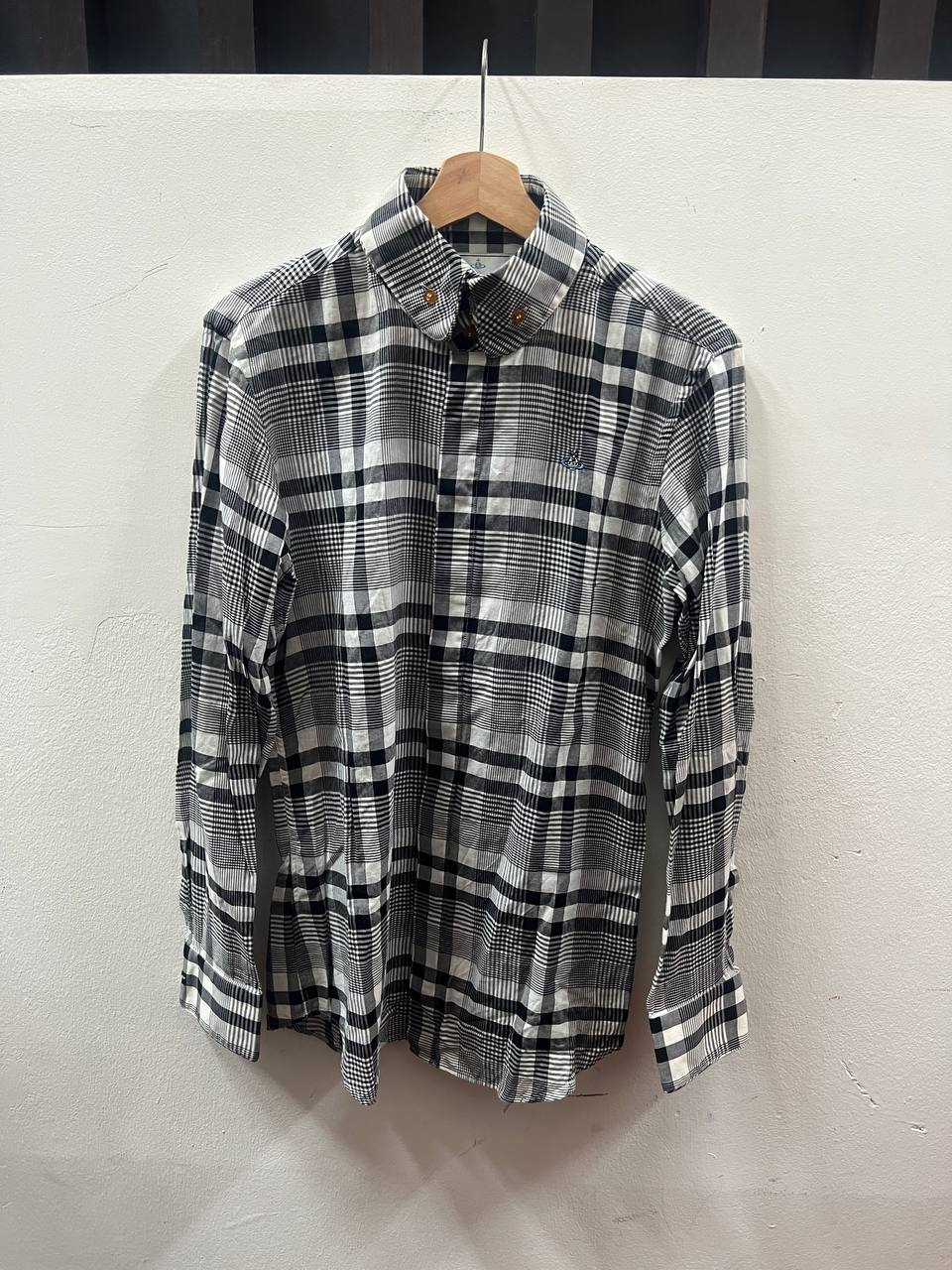 SS16 Vivienne Westwood Man
Round Collar Plaid Orb Shirt