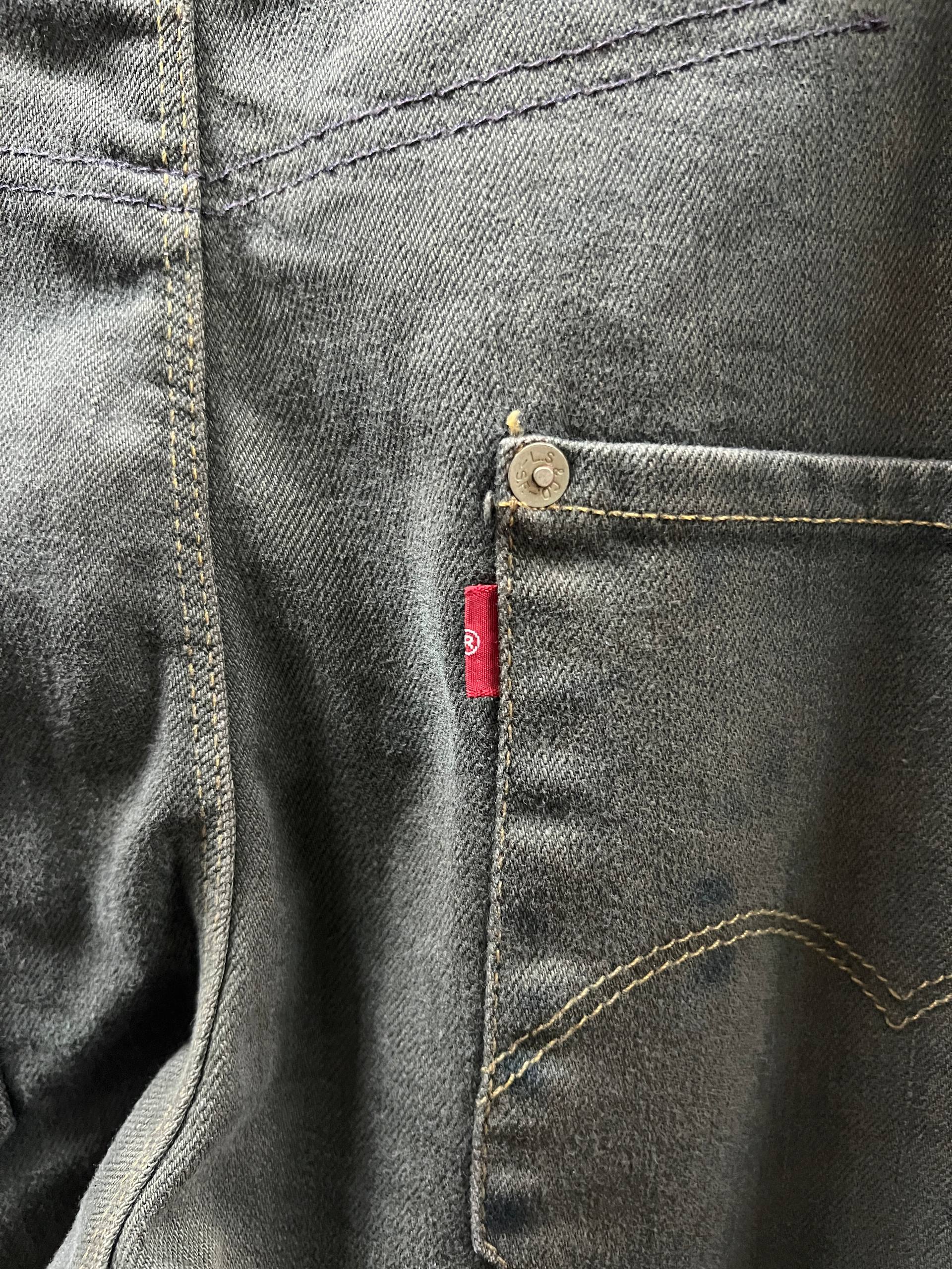 SS01 Levi's Red “Honest-Dishonest” Warped Denim – Upstairs Garments